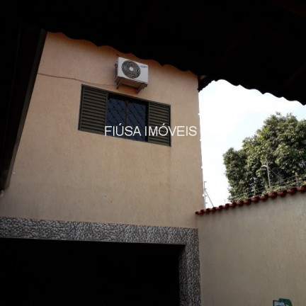 Imagem Casa com 5 Quartos à Venda,  em Dom Bernardo José Mielle - Ribeirão Preto