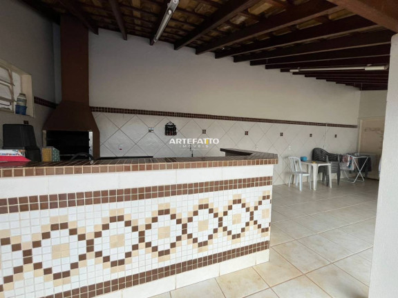 Imagem Casa com 4 Quartos à Venda, 382 m² Imagem Casa com 4 Quartos à Venda, 382 m²