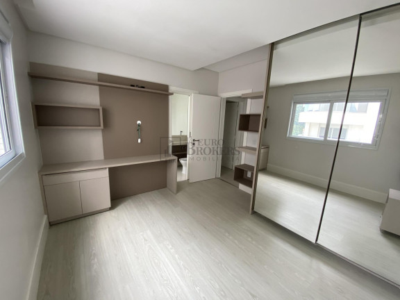 Imagem Apartamento com 5 Quartos à Venda, 237 m² em Centro - Balneário Camboriú Imagem Apartamento com 5 Quartos à Venda, 237 m² em Centro - Balneário Camboriú