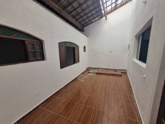 Imagem Casa com 2 Quartos para Alugar, em Aviação - Praia Grande Imagem Casa com 2 Quartos para Alugar, em Aviação - Praia Grande