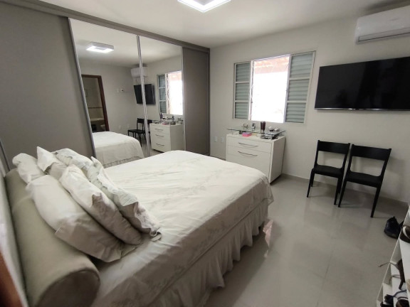 Imagem Casa com 3 Quartos à Venda, 225 m² em Aruana 1 - Goiania Imagem Casa com 3 Quartos à Venda, 225 m² em Aruana 1 - Goiania