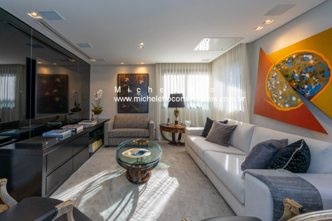 Imagem Apartamento com 4 Quartos à Venda, 260 m² em Real Parque - São Paulo Imagem Apartamento com 4 Quartos à Venda, 260 m² em Real Parque - São Paulo