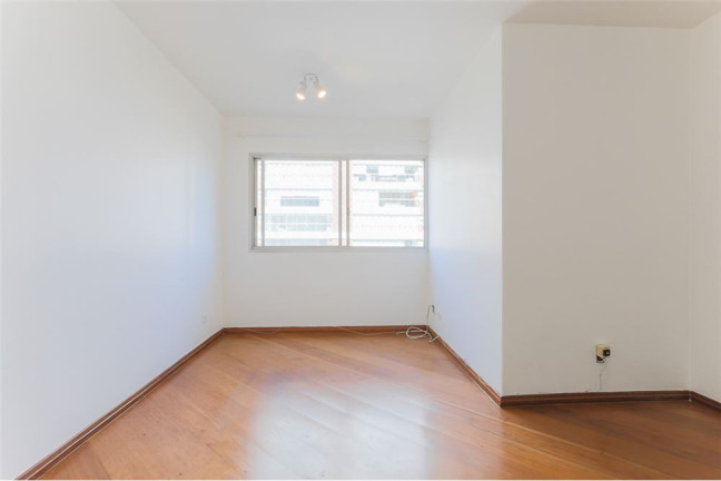 Imóvel com 2 Quartos à Venda,  em Sumaré - São Paulo