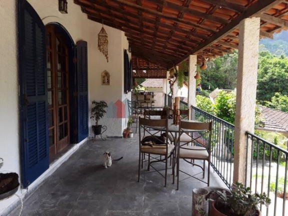 Imagem Casa com 2 Quartos à Venda, 1.000 m² em Colônia Alpina - Teresópolis
