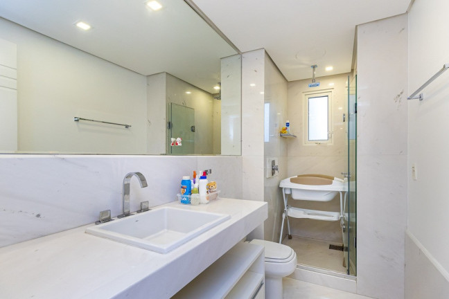 Imagem Apartamento com 3 Quartos à Venda, 223 m² em Bela Vista - Porto Alegre Imagem Apartamento com 3 Quartos à Venda, 223 m² em Bela Vista - Porto Alegre