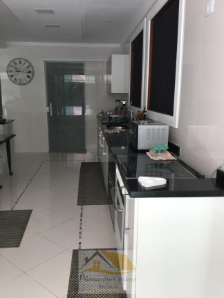 Imagem Chácara com 8 Quartos à Venda, 1.000 m² em Candelária - Volta Redonda Imagem Chácara com 8 Quartos à Venda, 1.000 m² em Candelária - Volta Redonda