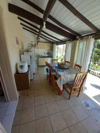 Imagem Casa com 3 Quartos à Venda, em Zona Nova - Tramandaí Imagem Casa com 3 Quartos à Venda, em Zona Nova - Tramandaí