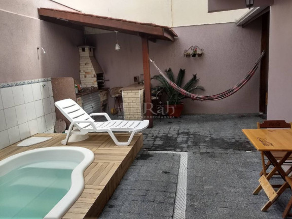 Sobrado com 3 Quartos à Venda, 185 m² em Fazenda - Itajaí