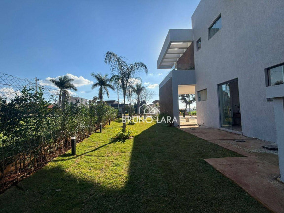 Imagem Casa com 3 Quartos à Venda, 375 m² em Condomínio Serra Dos Bandeirantes - Mário Campos Imagem Casa com 3 Quartos à Venda, 375 m² em Condomínio Serra Dos Bandeirantes - Mário Campos