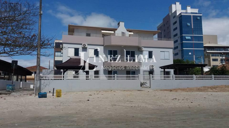 Imagem Apartamento com 2 Quartos para Temporada, 90 m² em Balneário Perequê - Porto Belo Imagem Apartamento com 2 Quartos para Temporada, 90 m² em Balneário Perequê - Porto Belo