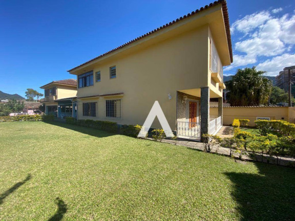 Imagem Casa com 5 Quartos à Venda, 300 m² em Comary - Teresópolis Imagem Casa com 5 Quartos à Venda, 300 m² em Comary - Teresópolis