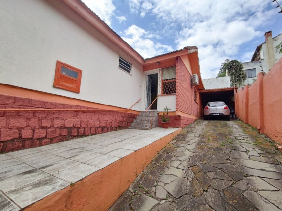 Imagem Imóvel com 4 Quartos à Venda, em Santa Tereza - Porto Alegre Imagem Imóvel com 4 Quartos à Venda, em Santa Tereza - Porto Alegre