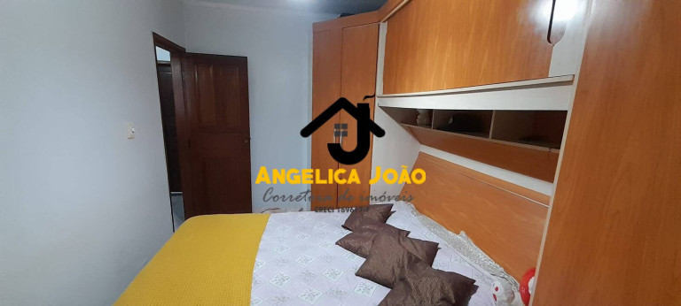 Imagem Sobrado com 3 Quartos à Venda, 101 m² em Vila Sao Jorge - São Vicente