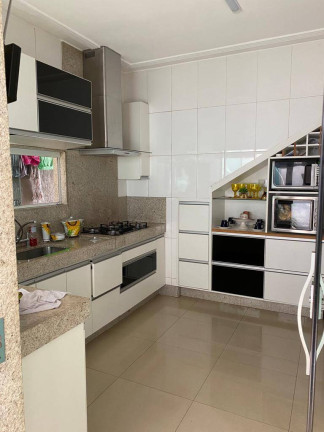Imagem Sobrado com 3 Quartos à Venda, 260 m² em Setor Sudoeste - Goiânia Imagem Sobrado com 3 Quartos à Venda, 260 m² em Setor Sudoeste - Goiânia