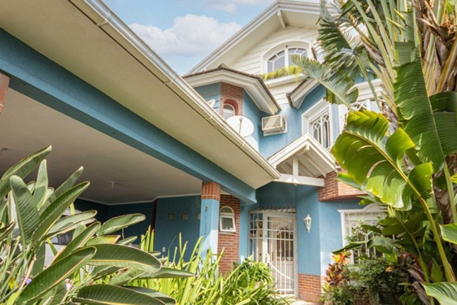 Imagem Casa com 4 Quartos à Venda, 279 m² em Cristo Redentor - Porto Alegre Imagem Casa com 4 Quartos à Venda, 279 m² em Cristo Redentor - Porto Alegre