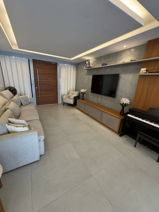 Imagem Casa com 4 Quartos à Venda, 326 m² em Portinho - Cabo Frio