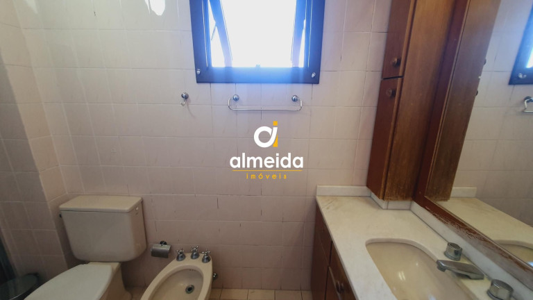 Imagem Apartamento com 3 Quartos à Venda, 142 m² em Centro - Santa Maria Imagem Apartamento com 3 Quartos à Venda, 142 m² em Centro - Santa Maria
