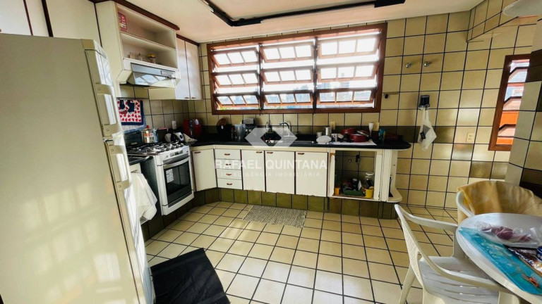Imagem Casa com 3 Quartos à Venda, 243 m² em Centro - Florianópolis Imagem Casa com 3 Quartos à Venda, 243 m² em Centro - Florianópolis