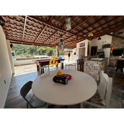 Imagem Casa com 2 Quartos à Venda, 180 m² em Tabuleiro - Camboriú Imagem Casa com 2 Quartos à Venda, 180 m² em Tabuleiro - Camboriú