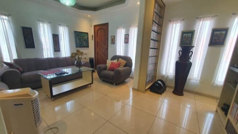 Imagem Casa com 4 Quartos à Venda, 357 m² em Santa Terezinha - Belo Horizonte