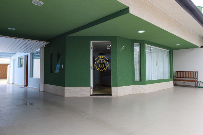 Imagem Casa com 3 Quartos à Venda, 480 m² em Bacacheri - Curitiba