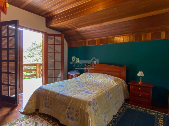 Imagem Casa com 6 Quartos à Venda, 300 m² em Alto Capivari - Campos Do Jordão Imagem Casa com 6 Quartos à Venda, 300 m² em Alto Capivari - Campos Do Jordão