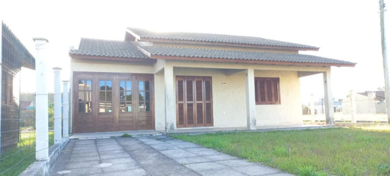 Casa com 2 Quartos à Venda, 98 m² em Village - Capao Da Canoa