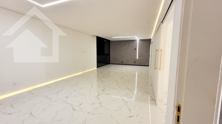 Imagem Casa com 5 Quartos à Venda, 1.288 m² em Barra Da Tijuca - Rio De Janeiro Imagem Casa com 5 Quartos à Venda, 1.288 m² em Barra Da Tijuca - Rio De Janeiro