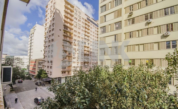 Imagem Apartamento com 3 Quartos à Venda, 132 m² em Centro Histórico - Porto Alegre Imagem Apartamento com 3 Quartos à Venda, 132 m² em Centro Histórico - Porto Alegre