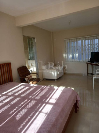 Imagem Sobrado com 4 Quartos à Venda, 200 m² em Centro - Balneário Camboriú Imagem Sobrado com 4 Quartos à Venda, 200 m² em Centro - Balneário Camboriú