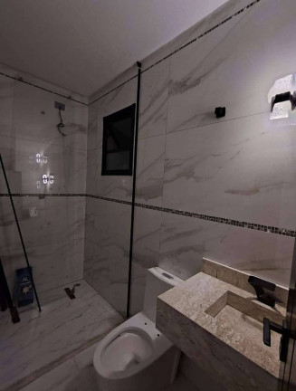 Imagem Casa com 4 Quartos à Venda, em Caiçara - Praia Grande Imagem Casa com 4 Quartos à Venda, em Caiçara - Praia Grande