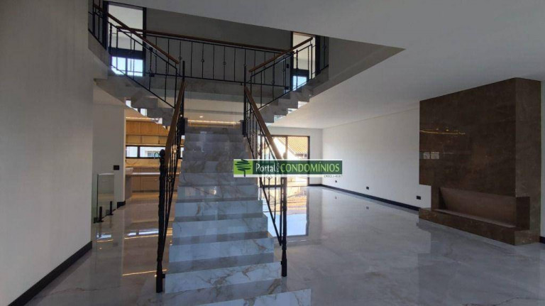 Imagem Casa com 4 Quartos à Venda, 358 m² em Campo Comprido - Curitiba