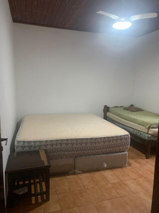 Imagem Casa com 3 Quartos à Venda, 310 m² em Jardim Marina - Mongaguá Imagem Casa com 3 Quartos à Venda, 310 m² em Jardim Marina - Mongaguá