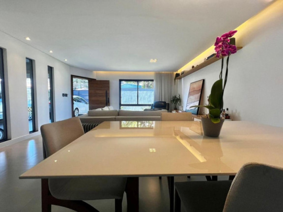 Imagem Casa com 3 Quartos à Venda, 300 m² em Jardim Alvorada - São José Dos Campos Imagem Casa com 3 Quartos à Venda, 300 m² em Jardim Alvorada - São José Dos Campos