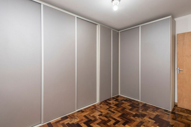 Imagem Imóvel com 4 Quartos à Venda, em Santa Tereza - Porto Alegre Imagem Imóvel com 4 Quartos à Venda, em Santa Tereza - Porto Alegre