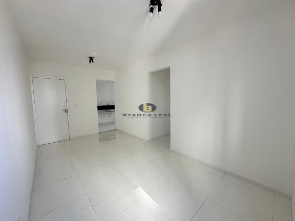 Imagem Apartamento com 2 Quartos à Venda, 65 m² em Torre - Recife