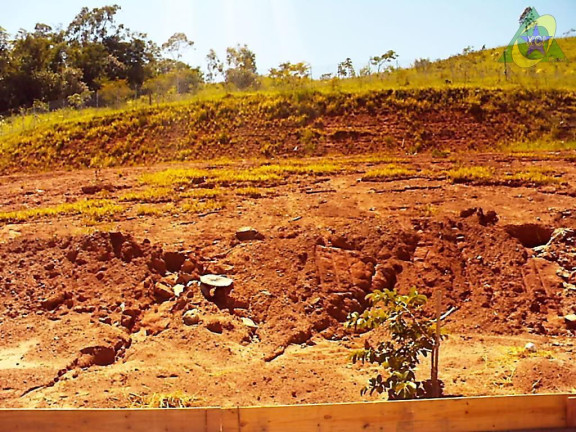 Imagem Terreno à Venda, 300 m² em Jardim America Ii - Valinhos Imagem Terreno à Venda, 300 m² em Jardim America Ii - Valinhos