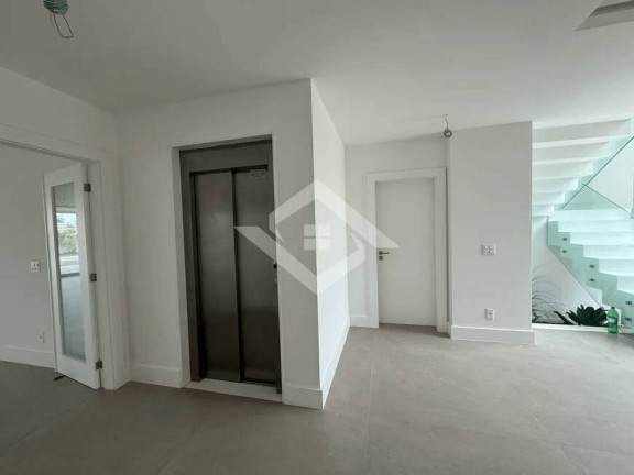 Imagem Casa com 5 Quartos à Venda, 600 m² em Barra Da Tijuca - Rio De Janeiro Imagem Casa com 5 Quartos à Venda, 600 m² em Barra Da Tijuca - Rio De Janeiro