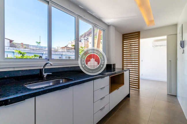 Imagem Cobertura com 3 Quartos à Venda, 237 m² em Copacabana - Rio De Janeiro