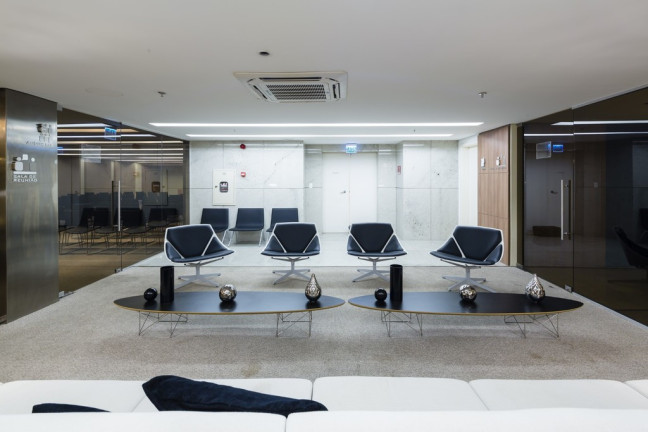 Imagem Sala Comercial à Venda, 39 m² em Praia De Belas - Porto Alegre Imagem Sala Comercial à Venda, 39 m² em Praia De Belas - Porto Alegre