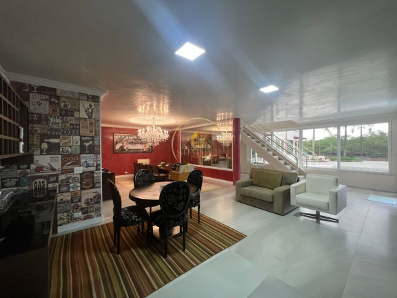 Imagem Casa com 8 Quartos à Venda, 700 m² em Guarujá Imagem Casa com 8 Quartos à Venda, 700 m² em Guarujá