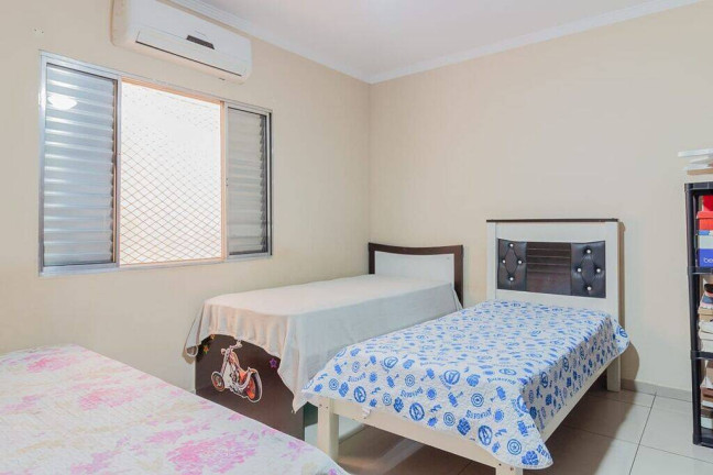 Imagem Casa com 3 Quartos à Venda, 276 m² em Jardim Catarina - São Paulo