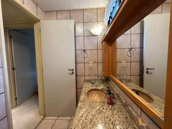 Imagem Apartamento com 3 Quartos à Venda, 107 m² em Centro - Florianópolis Imagem Apartamento com 3 Quartos à Venda, 107 m² em Centro - Florianópolis