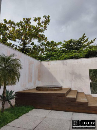 Imagem Casa de Condomínio com 6 Quartos à Venda, em Baleia - São Sebastião Imagem Casa de Condomínio com 6 Quartos à Venda, em Baleia - São Sebastião