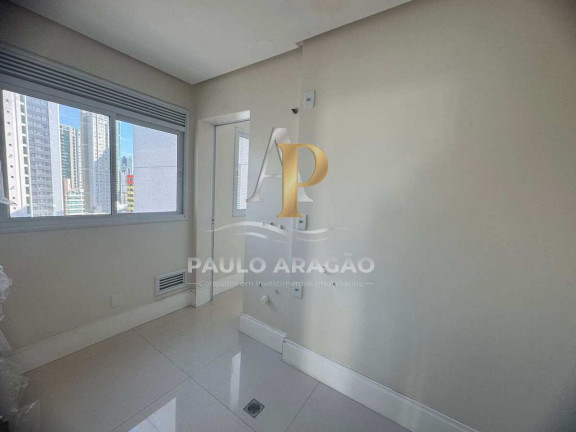 Imagem Apartamento com 3 Quartos à Venda, 128 m² em Centro - Balneário Camboriú Imagem Apartamento com 3 Quartos à Venda, 128 m² em Centro - Balneário Camboriú