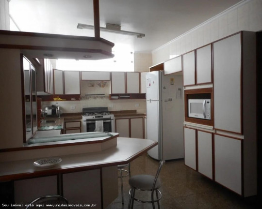 Imagem Casa com 4 Quartos à Venda, 260 m² em Jardim Dos Prados - São Paulo