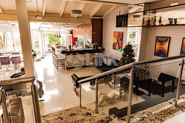 Imóvel com 4 Quartos à Venda, 530 m² em Santa Tereza - Porto Alegre