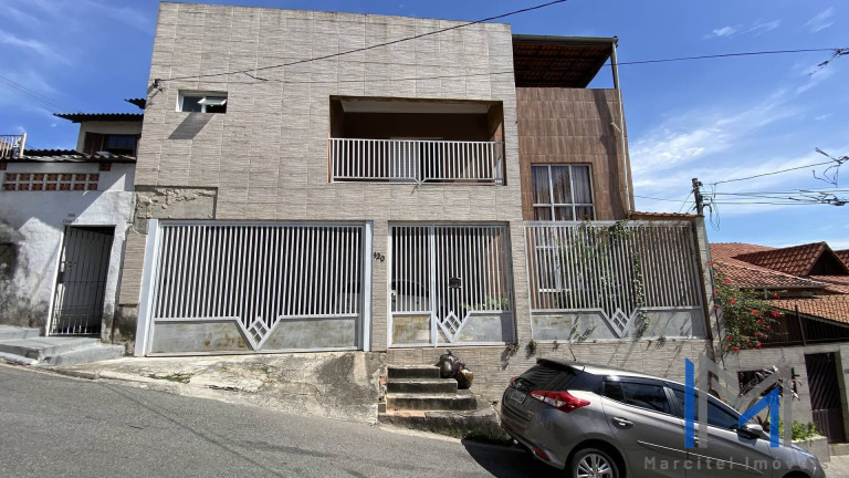 Casa com 3 Quartos à Venda, 125 m² em Vila Martins - Carapicuíba