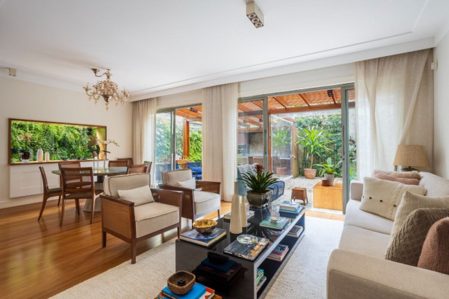 Imagem Casa de Condomínio com 3 Quartos à Venda, 350 m² em Real Parque - São Paulo Imagem Casa de Condomínio com 3 Quartos à Venda, 350 m² em Real Parque - São Paulo