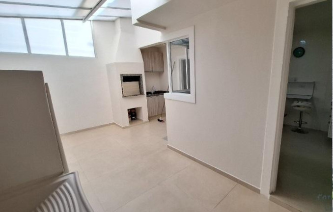 Imagem Casa com 2 Quartos à Venda, 130 m² em Jardim Das Américas - Curitiba Imagem Casa com 2 Quartos à Venda, 130 m² em Jardim Das Américas - Curitiba